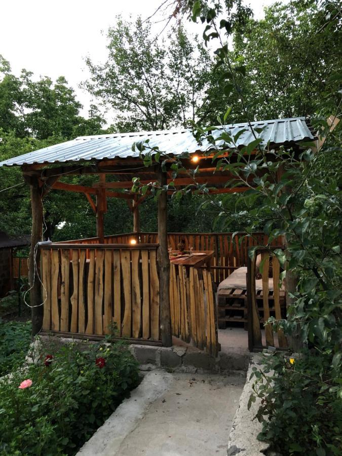 Bjnihouse, Guest House ภายนอก รูปภาพ