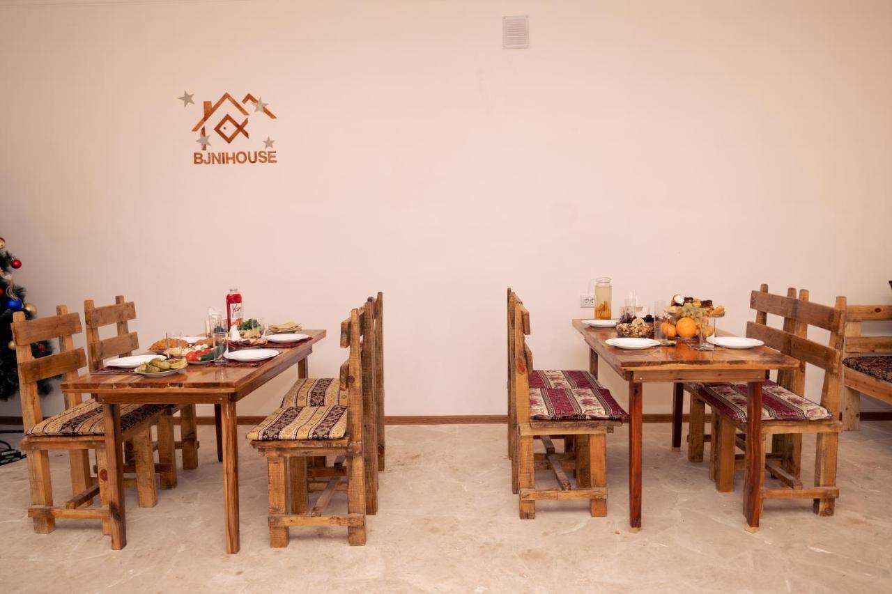 Bjnihouse, Guest House ภายนอก รูปภาพ